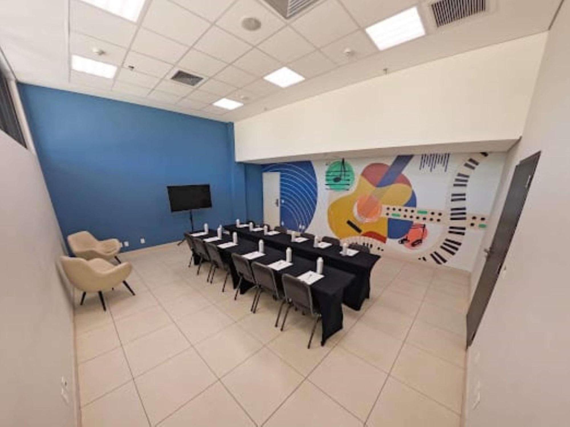 ホテル Ibis Styles Taubaté エクステリア 写真