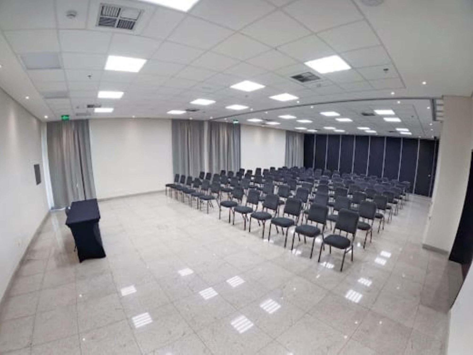 ホテル Ibis Styles Taubaté エクステリア 写真