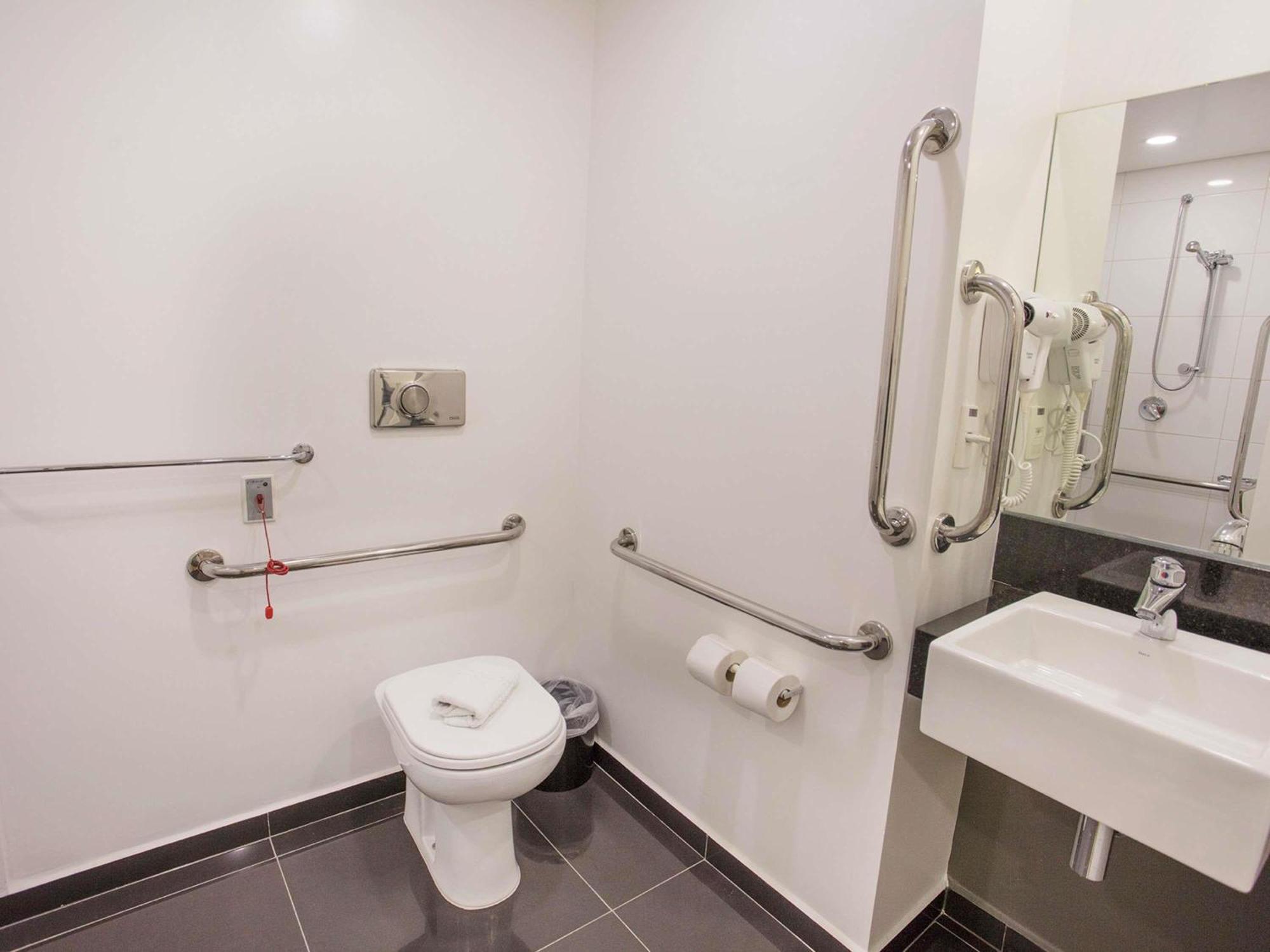 ホテル Ibis Styles Taubaté エクステリア 写真